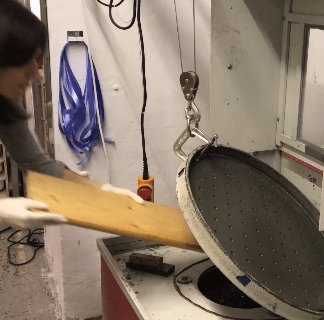 disc cleaning glass